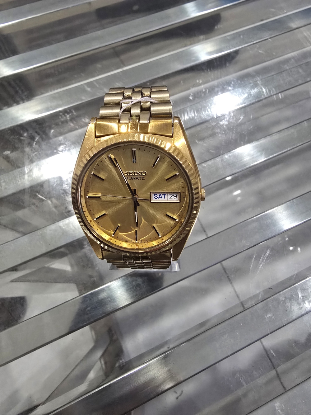 Seiko Gold Men's Quartz Watch - Day-Date Display